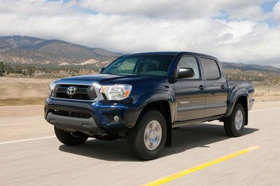 Автостекла Toyota Tacoma c установкой в Москве